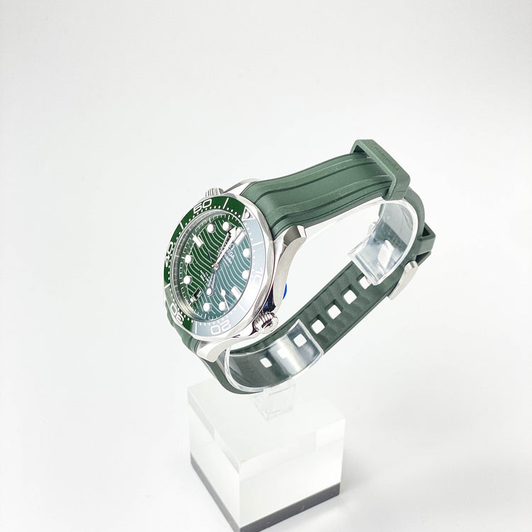 Omega Seamaster Diver 300 M Master Chronometer Green 42mm
