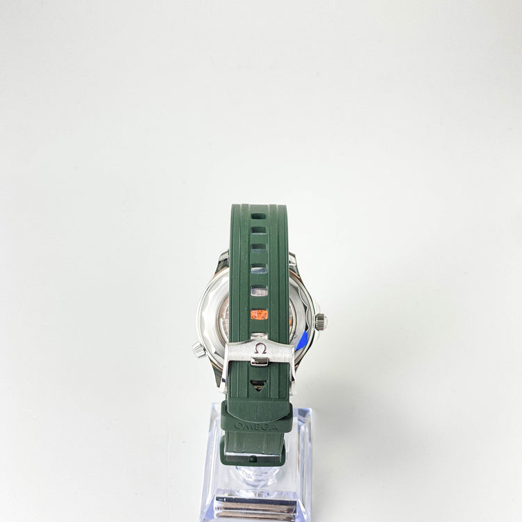 Omega Seamaster Diver 300 M Master Chronometer Green 42mm