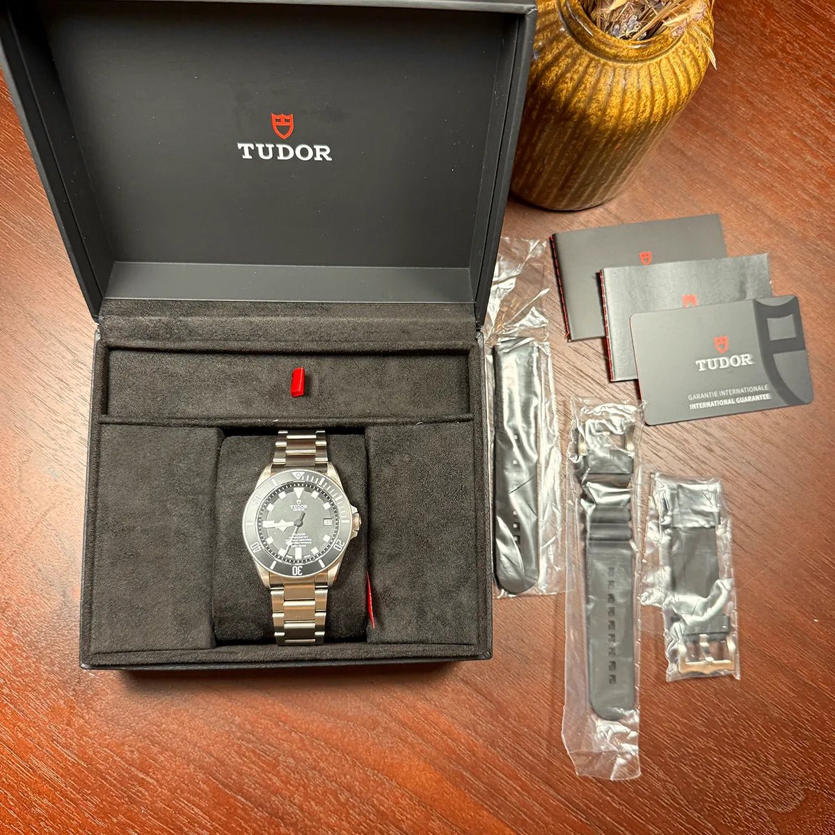 Tudor Pelagos Black Dial 42mm Titan - Duci Watches