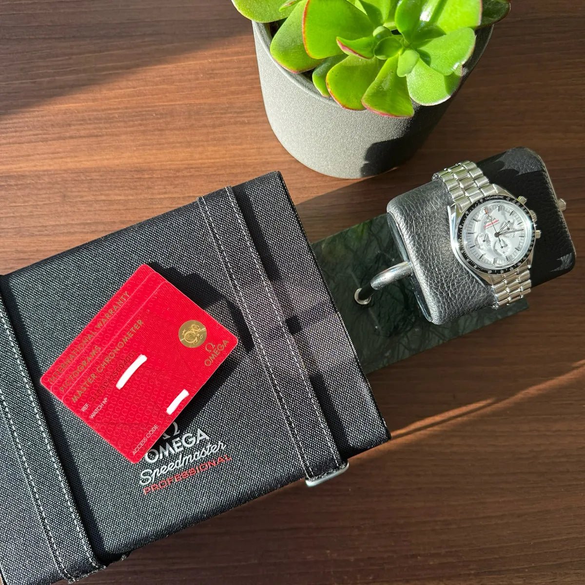 Omega Speedmaster Professional Moonwatch 42mm White Dial - Duci Watches