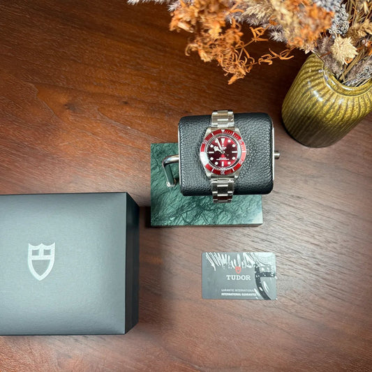 Tudor Black Bay 58 Red Bezel Red Dial 39mm - Duci Watches