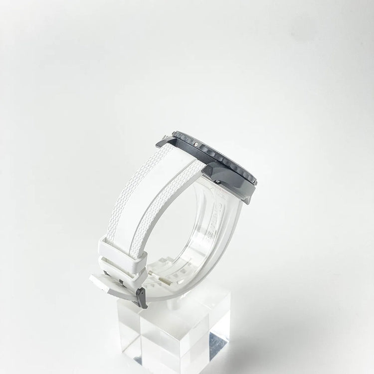 Breitling Endurance Pro White