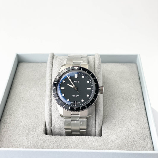 Divers Sixty Five 12h Calibre 400 Black Dial 40mm