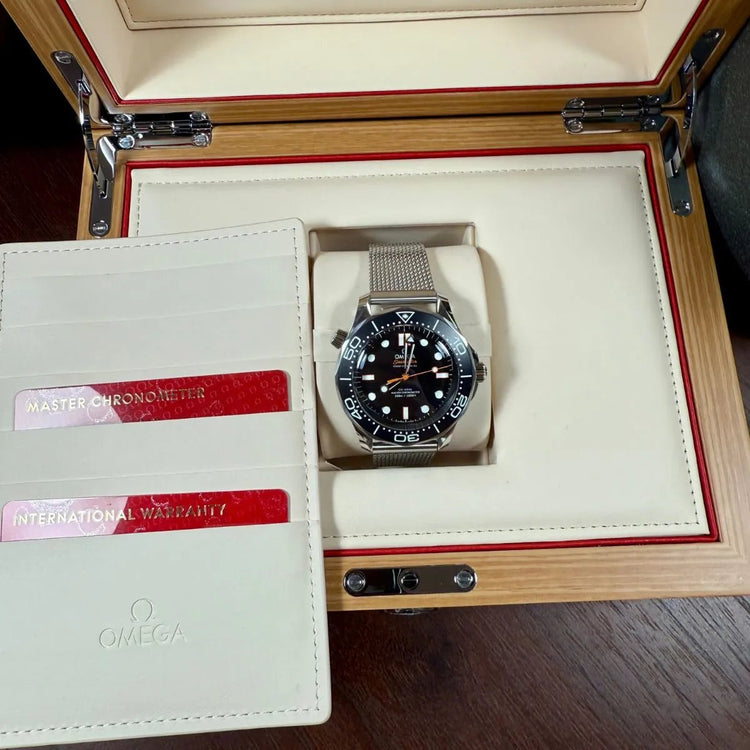 Omega Seamaster Diver 300 M - Duci Watches