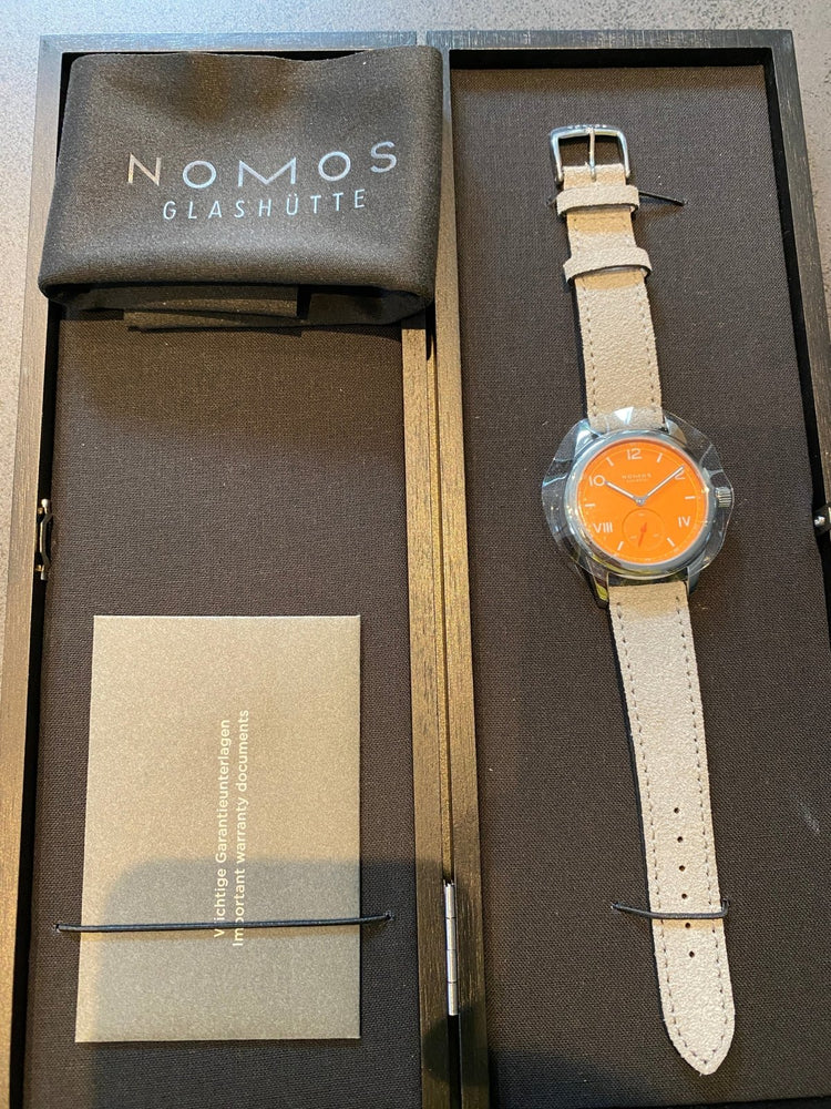 Club Campus 36 - Future Orange - Duci Watches