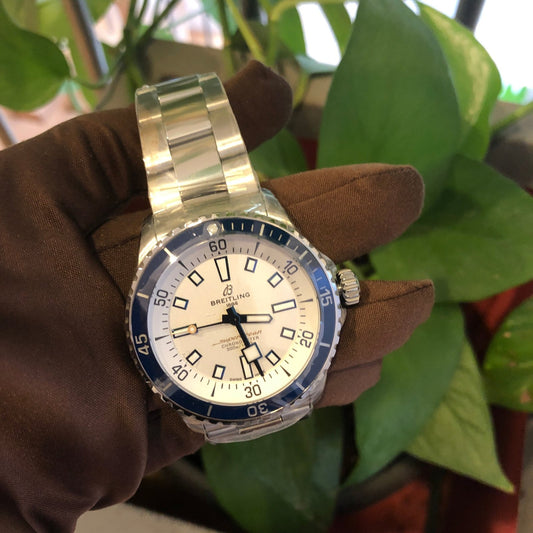 Superocean Automatic 42 White - Duci Watches
