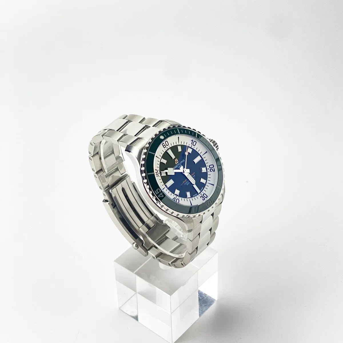 Superocean 44 Automatic 44 Green - Duci Watches