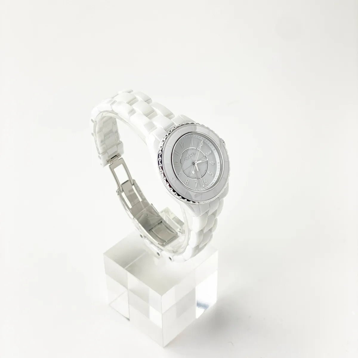 J12 33mm White Dial - Duci Watches