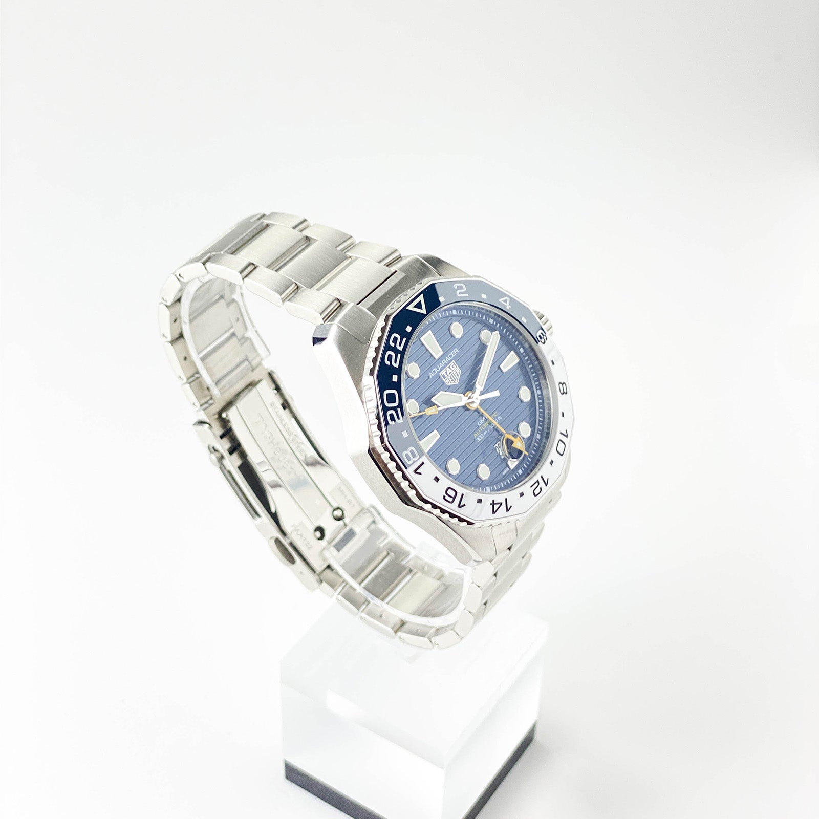 Aquaracer Professional 300 GMT - Duci Watches